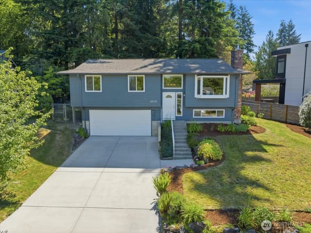 Property photo for 9216 169th Place Ne, Redmond photo 2