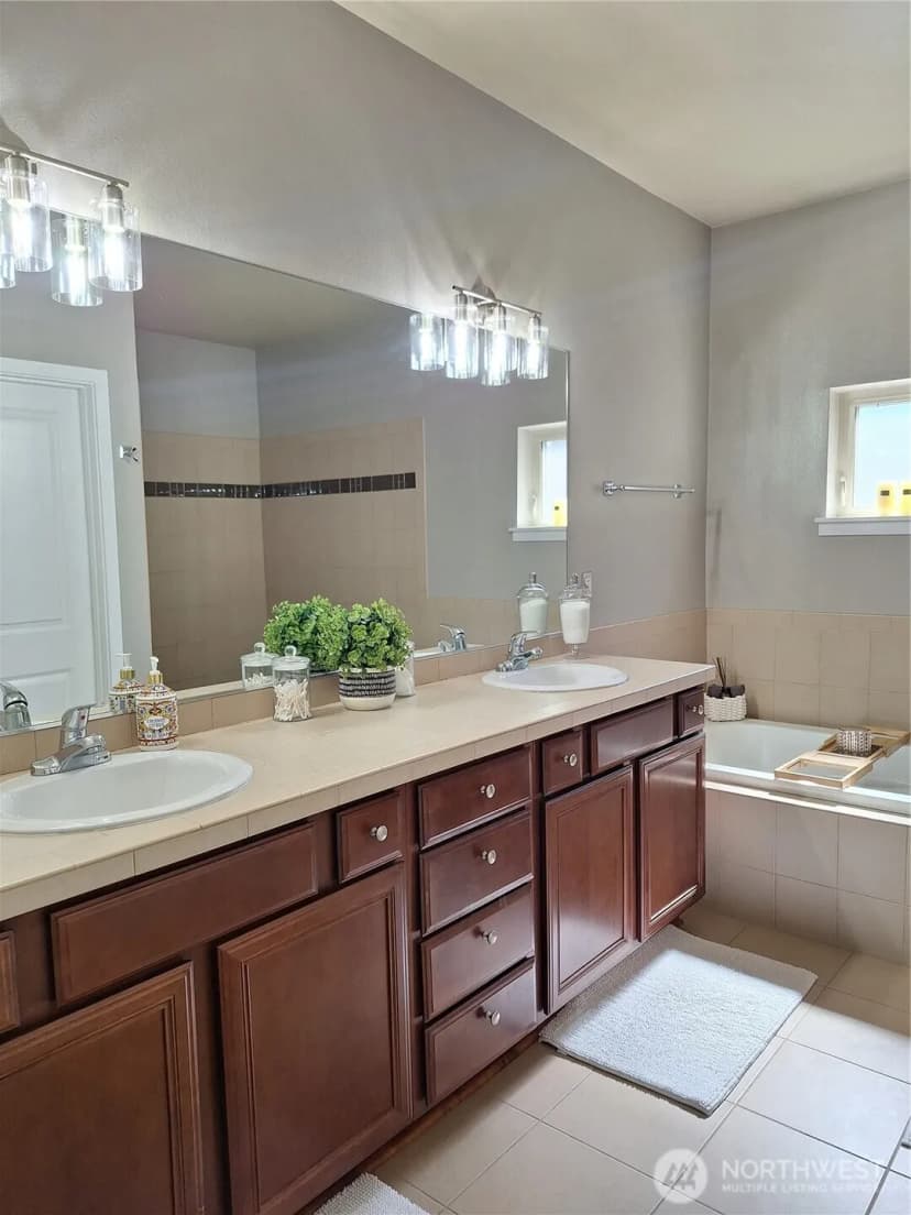 Property photo for 4818 Pointes Drive, Mukilteo photo 23