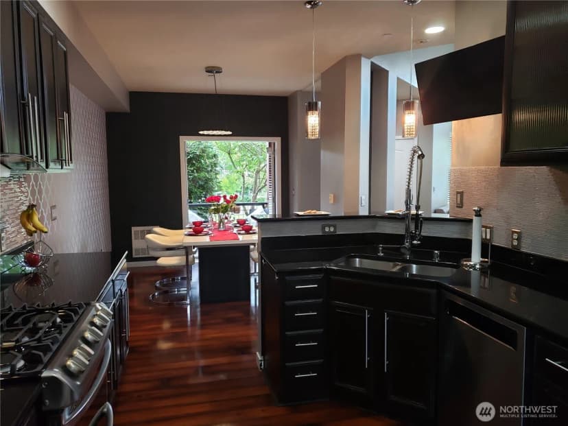 Property photo for 4818 Pointes Drive, Mukilteo photo 16