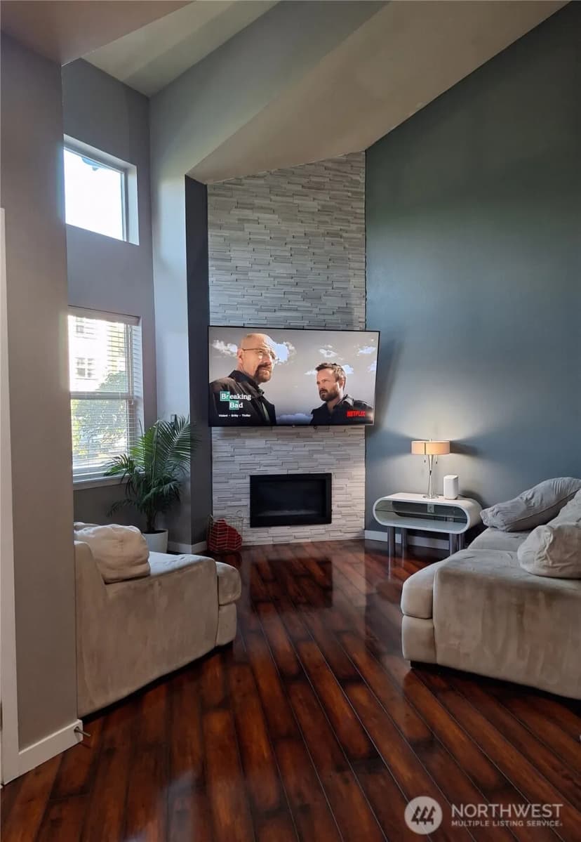 Property photo for 4818 Pointes Drive, Mukilteo photo 2