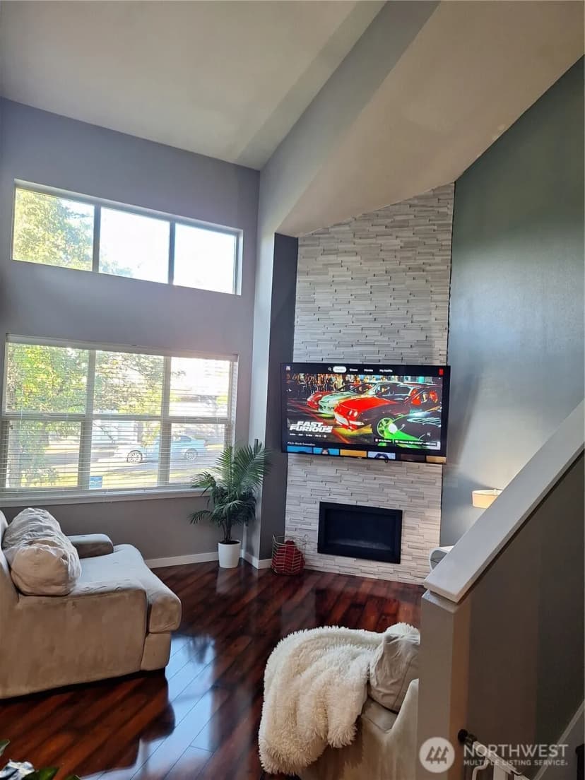 Property photo for 4818 Pointes Drive, Mukilteo photo 3