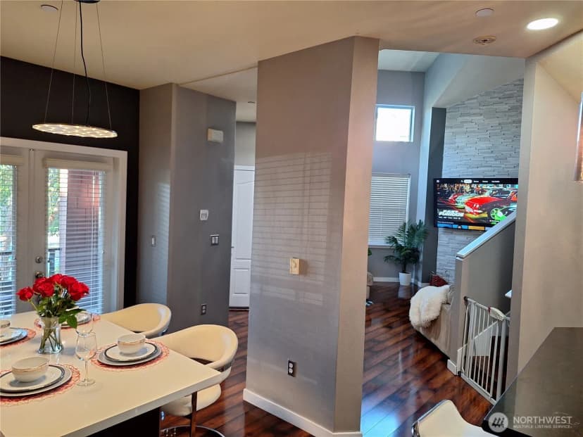 Property photo for 4818 Pointes Drive, Mukilteo photo 10