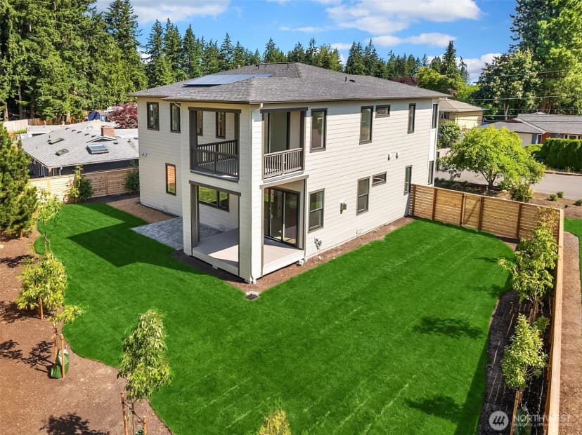 Property photo for 16503 Ne 25th Place, Bellevue photo 5