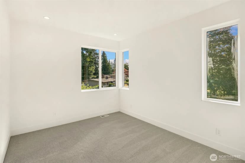 Property photo for 16503 Ne 25th Place, Bellevue photo 28