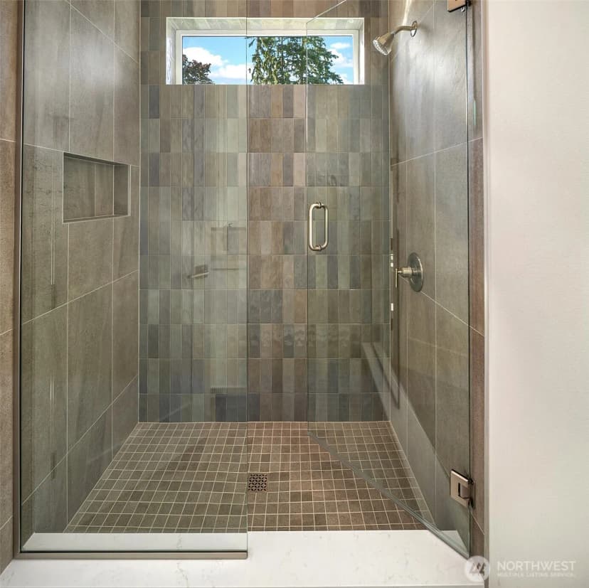 Property photo for 16503 Ne 25th Place, Bellevue photo 26