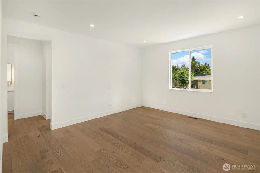 Property photo for 16503 Ne 25th Place, Bellevue photo 16