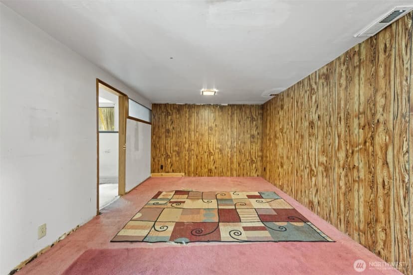 Property photo for 11419 Crestwood Drive S, Seattle photo 19