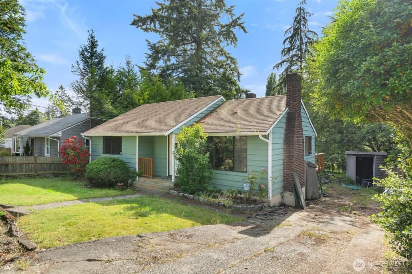 Property photo for 11419 Crestwood Drive S, Seattle photo 2
