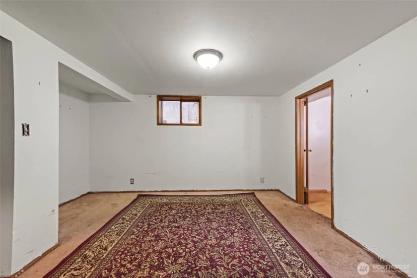Property photo for 11419 Crestwood Drive S, Seattle photo 17