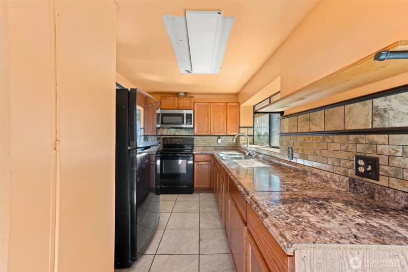 Property photo for 11419 Crestwood Drive S, Seattle photo 10