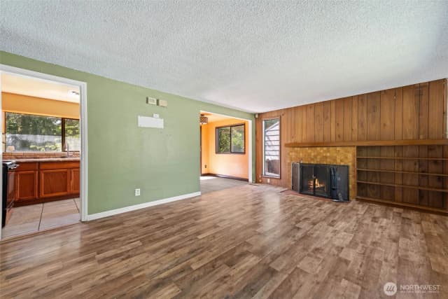 Property photo for 11419 Crestwood Drive S, Seattle photo 5