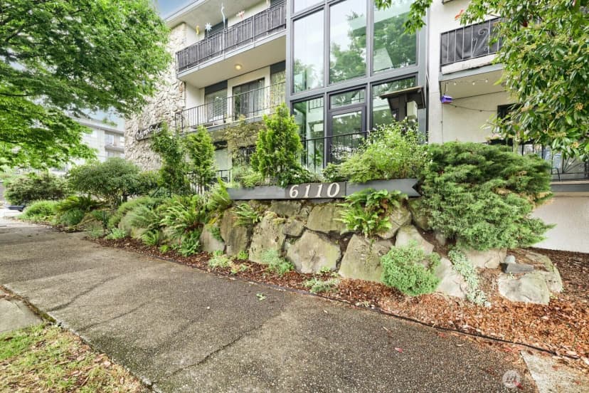 Property photo for 6110 24th Avenue Nw #203, Seattle photo 14