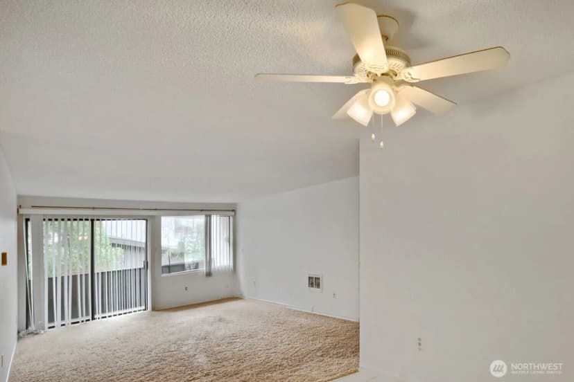 Property photo for 6110 24th Avenue Nw #203, Seattle photo 4