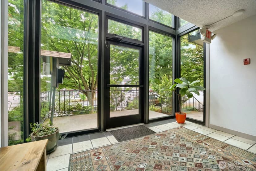 Property photo for 6110 24th Avenue Nw #203, Seattle photo 13