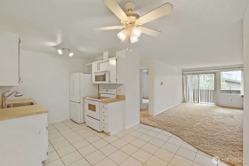 Property photo for 6110 24th Avenue Nw #203, Seattle photo 6