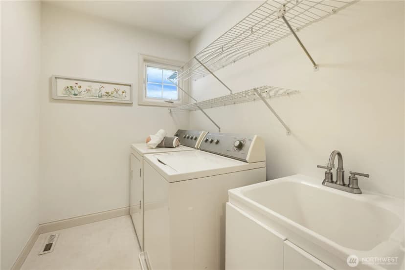Property photo for 1421 225th Place Se, Sammamish photo 27
