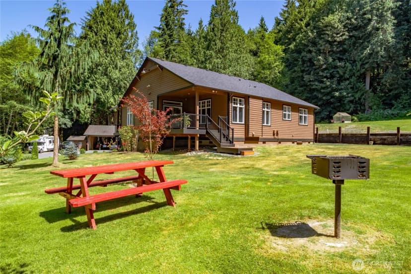 Property photo for 1405 175th Avenue Ne, Snohomish photo 36