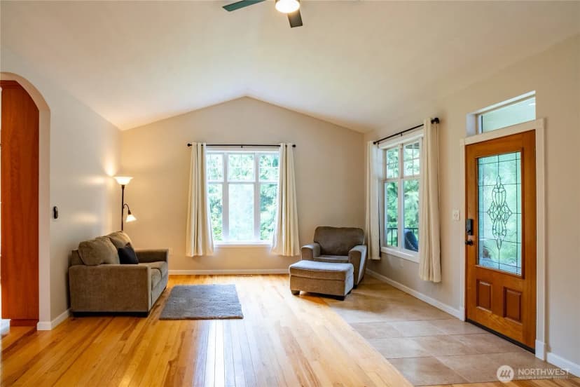 Property photo for 1405 175th Avenue Ne, Snohomish photo 9