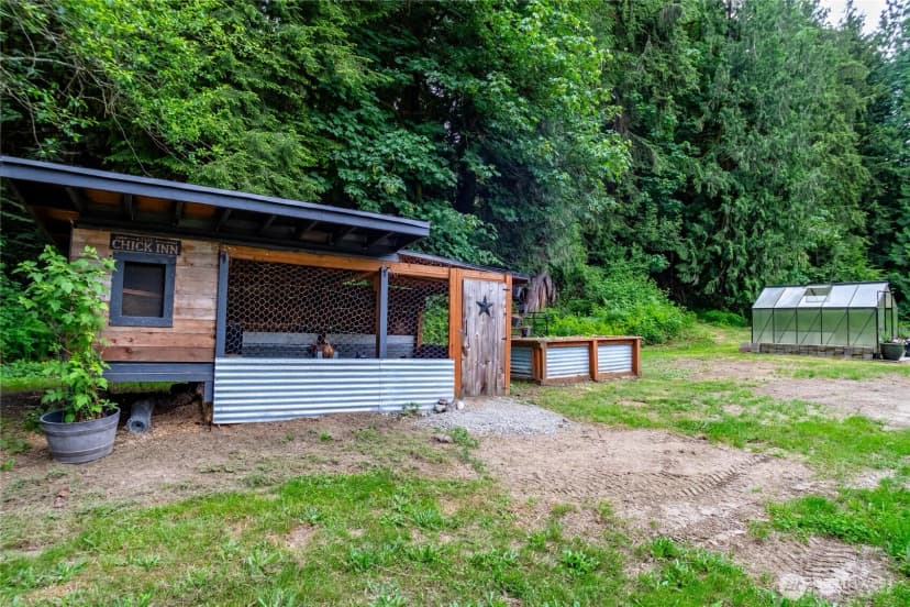 Property photo for 1405 175th Avenue Ne, Snohomish photo 34