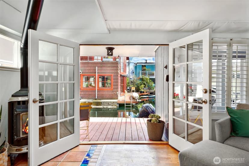 Property photo for 2019 Fairview Avenue E #b, Seattle photo 5