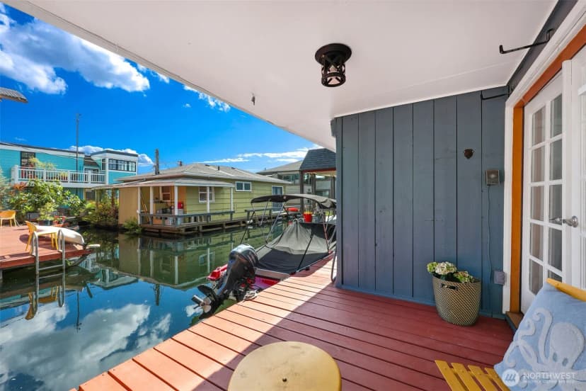 Property photo for 2019 Fairview Avenue E #b, Seattle photo 6
