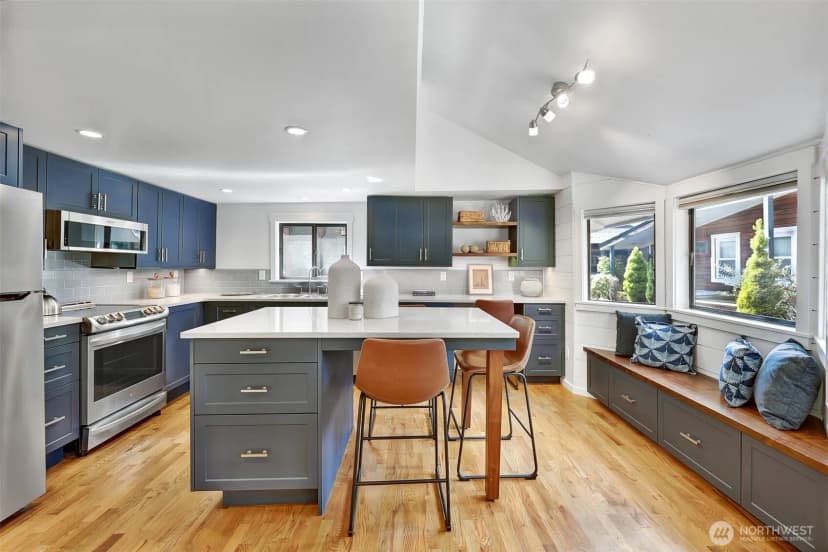 Property photo for 2019 Fairview Avenue E #b, Seattle photo 12