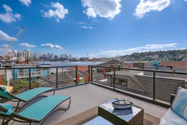 Property photo for 2019 Fairview Avenue E #b, Seattle photo 3