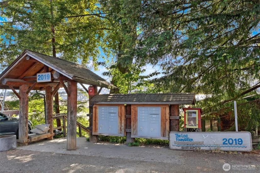 Property photo for 2019 Fairview Avenue E #b, Seattle photo 8