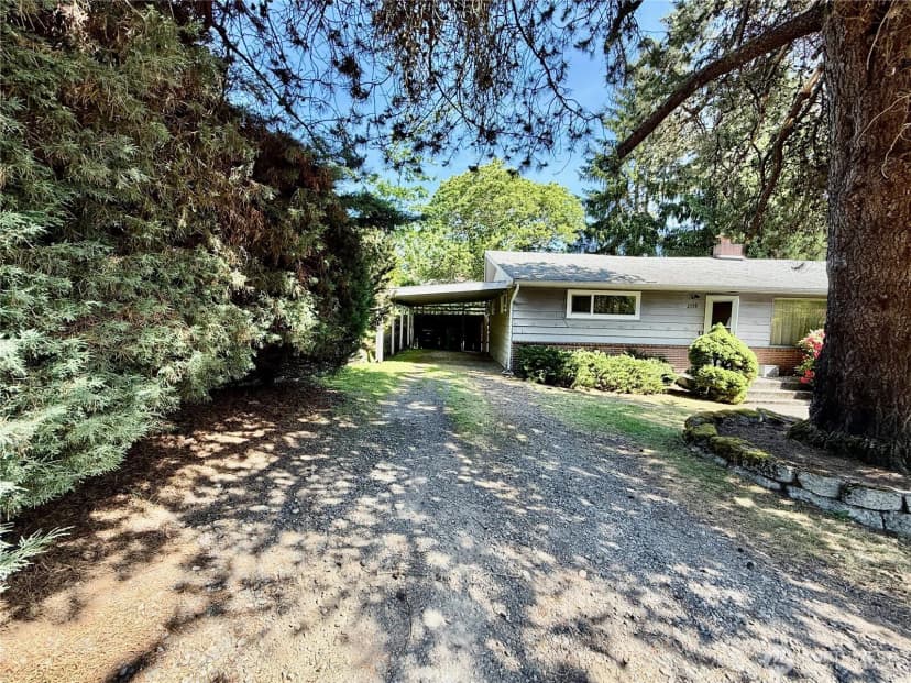 Property photo for 2538 Ne 107th Street, Seattle photo 17