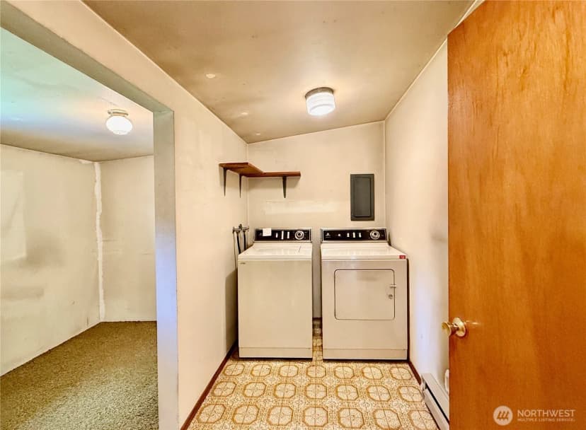 Property photo for 2538 Ne 107th Street, Seattle photo 6