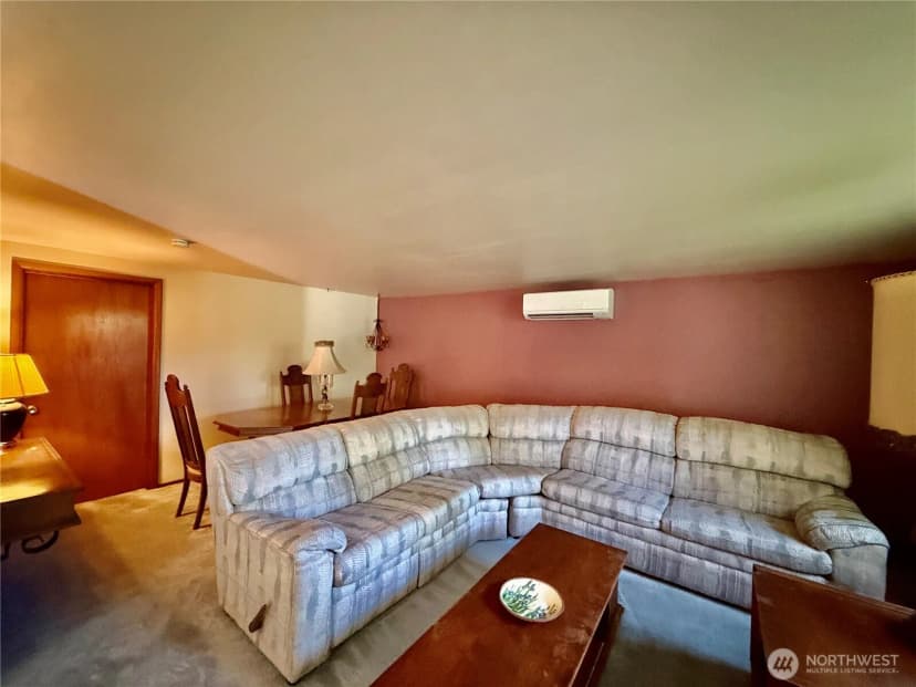 Property photo for 2538 Ne 107th Street, Seattle photo 2