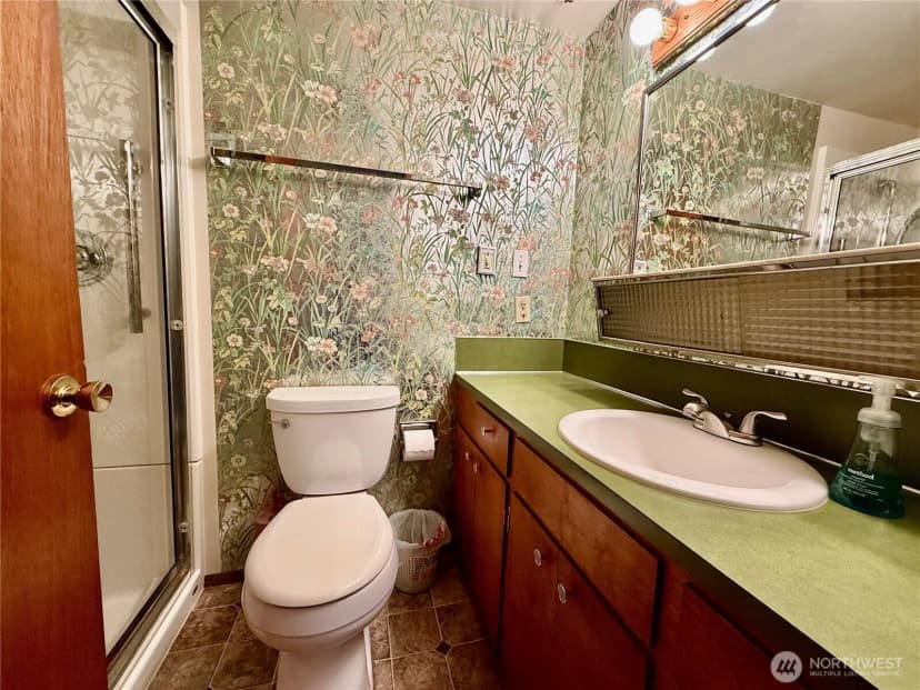 Property photo for 2538 Ne 107th Street, Seattle photo 5