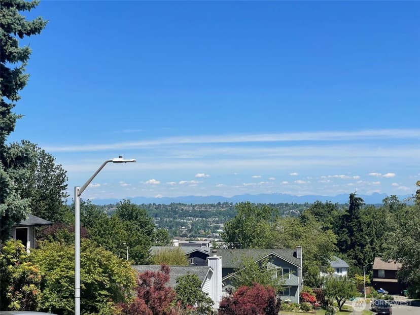 Property photo for 7610 8th Avenue Sw, Seattle photo 3