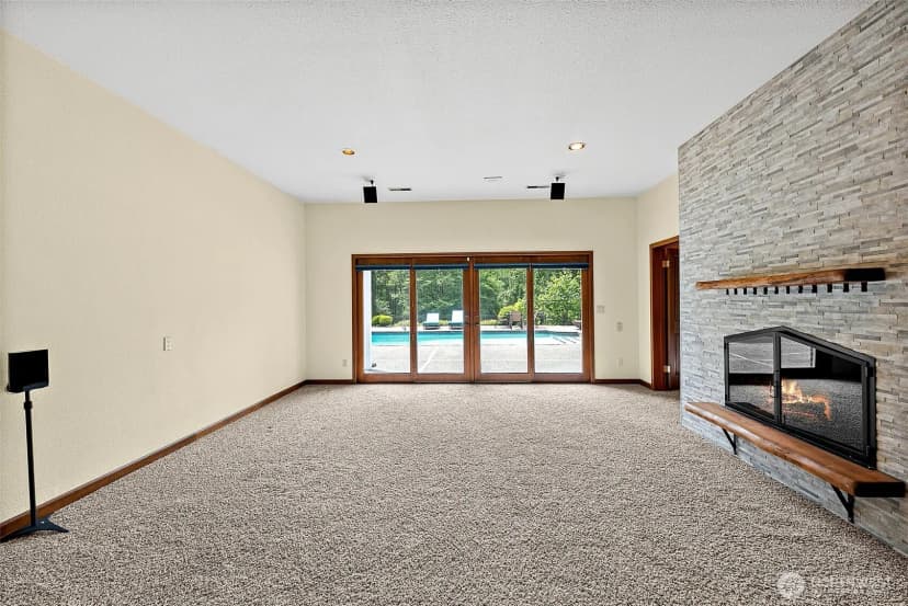 Property photo for 6718 76th Street W, Lakewood photo 37