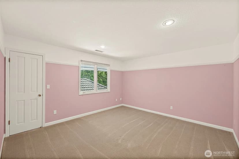 Property photo for 6718 76th Street W, Lakewood photo 34