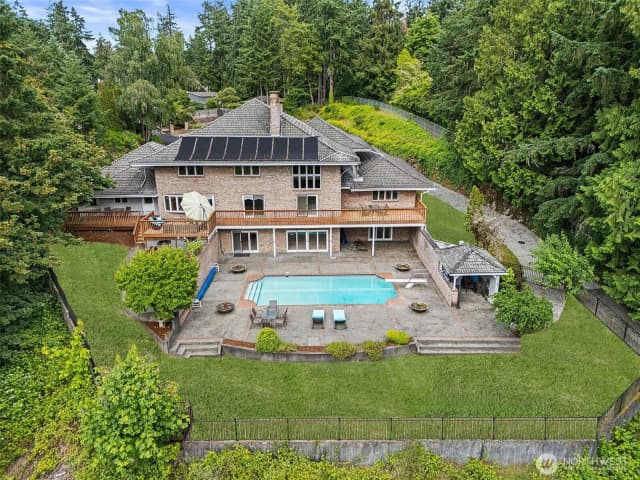 Property photo for 6718 76th Street W, Lakewood photo 4