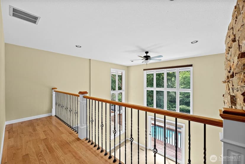 Property photo for 6718 76th Street W, Lakewood photo 28