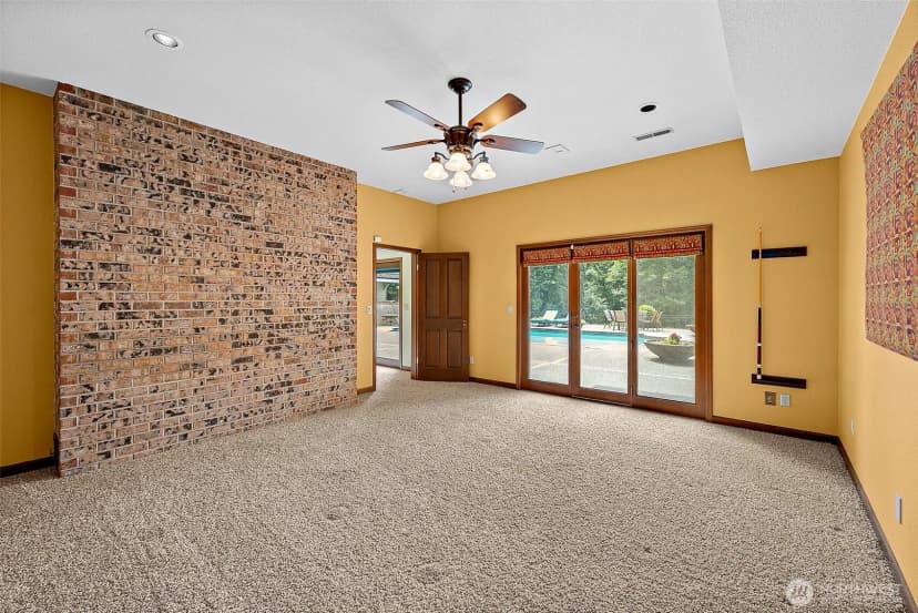 Property photo for 6718 76th Street W, Lakewood photo 39
