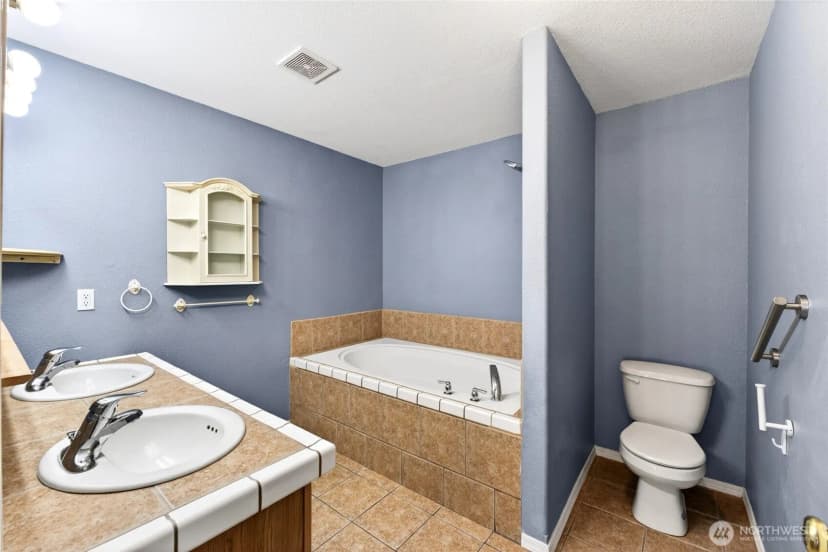 Property photo for 17939 Upland Drive Se, Yelm photo 12