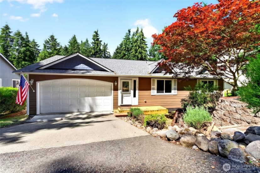 Property photo for 17939 Upland Drive Se, Yelm