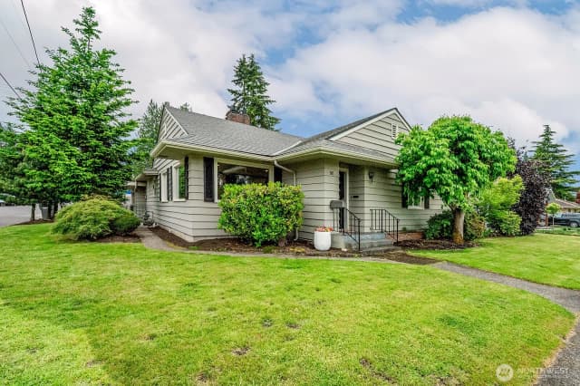 Property photo for 301 S Dunham Avenue, Arlington