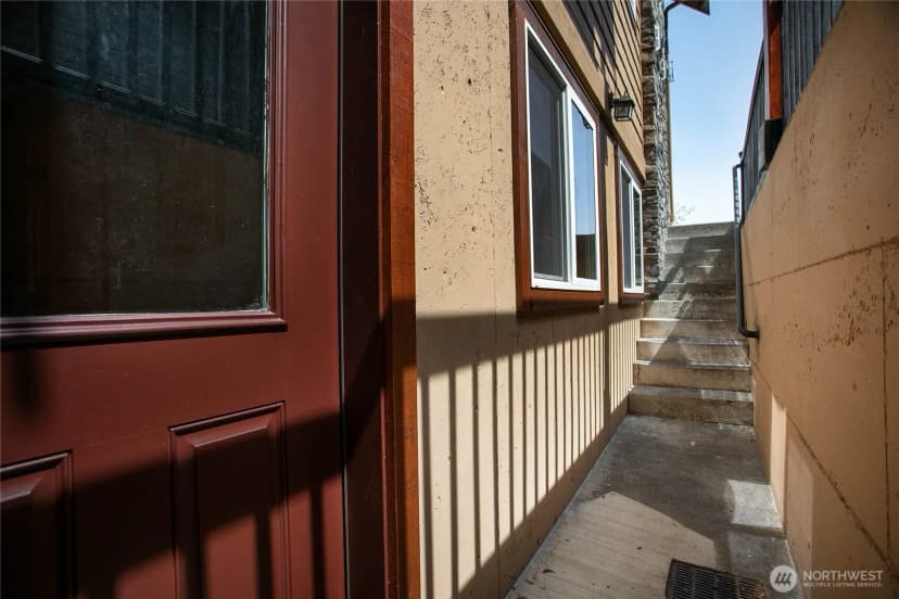 Property photo for 213 Rosemary Way, Lynden photo 26