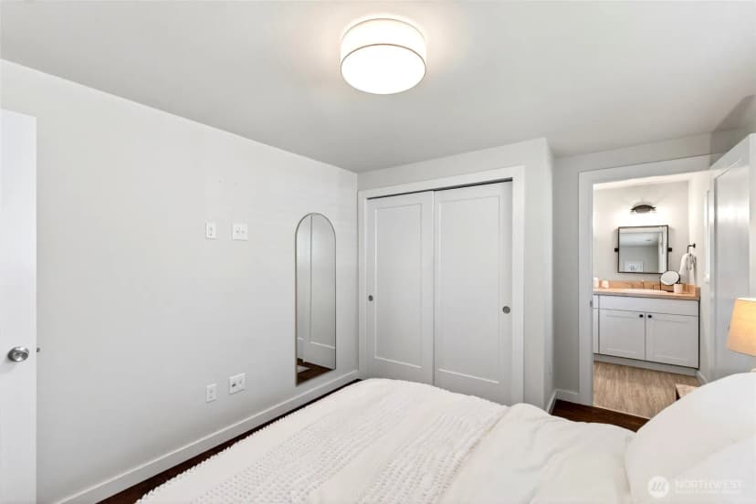 Property photo for 1604 W Pioneer Avenue, Puyallup photo 14