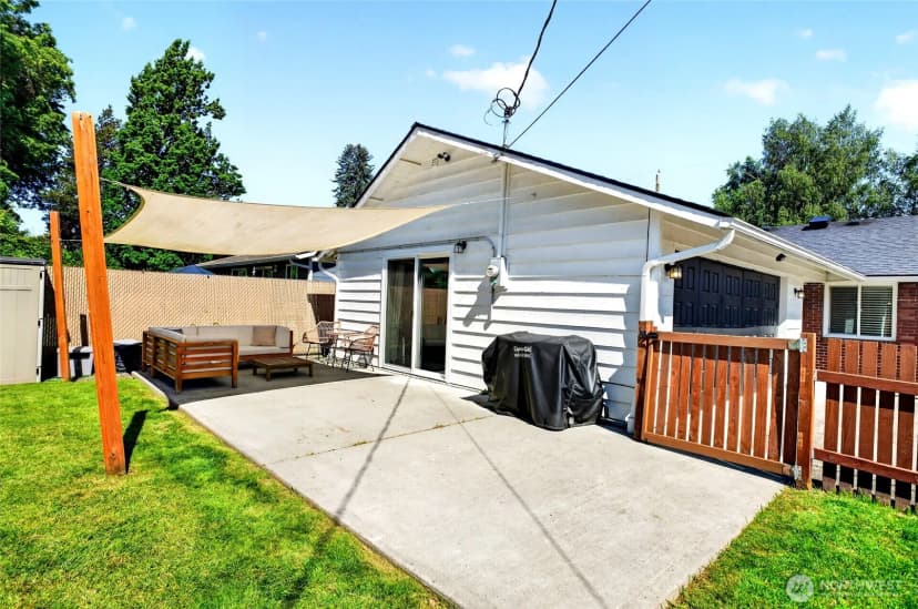 Property photo for 1604 W Pioneer Avenue, Puyallup photo 25