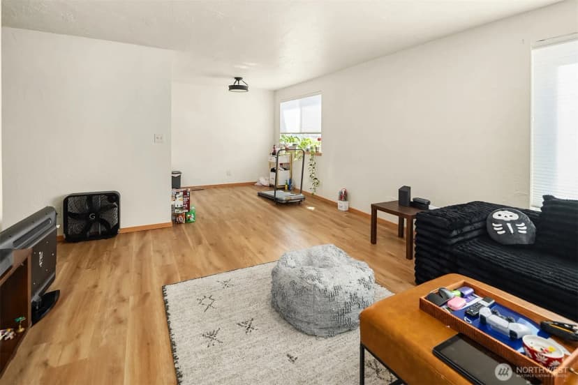 Property photo for 1907 37th Street, Everett photo 4