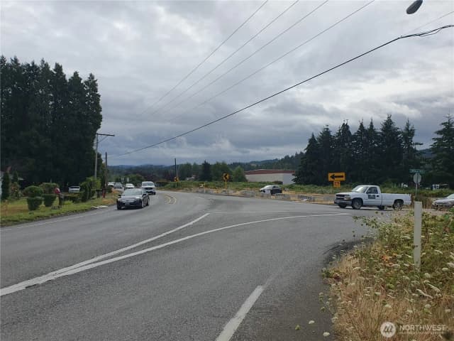 Property photo for 19210 Pioneer Way E, Orting photo 3