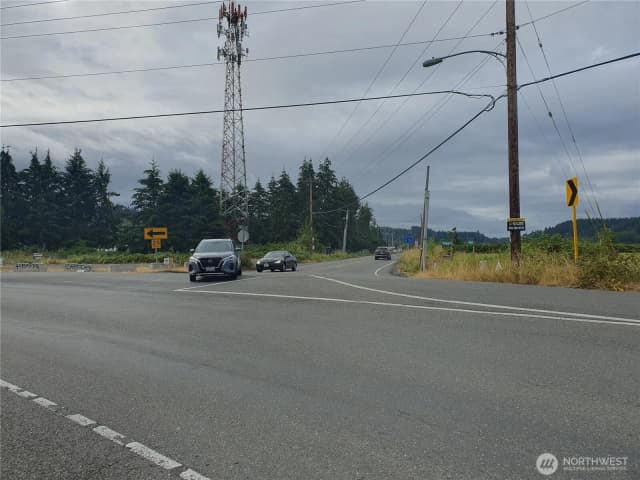 Property photo for 19210 Pioneer Way E, Orting photo 4
