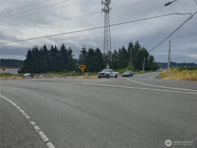 Property photo for 19210 Pioneer Way E, Orting photo 2