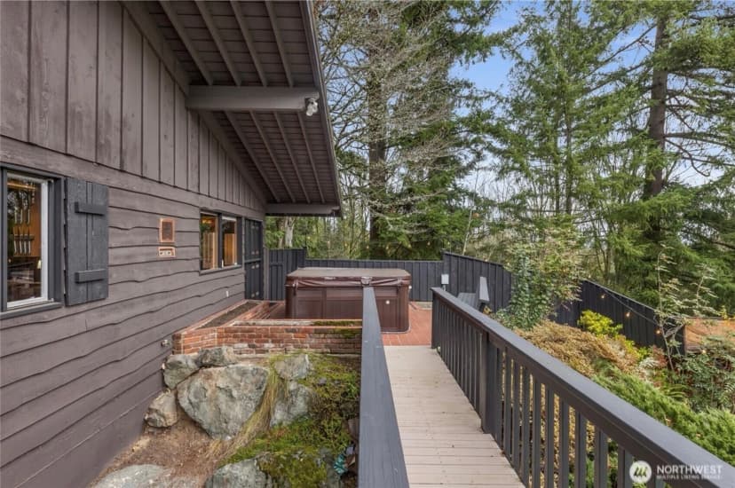 Property photo for 16521 Ne 1st Place, Bellevue photo 21