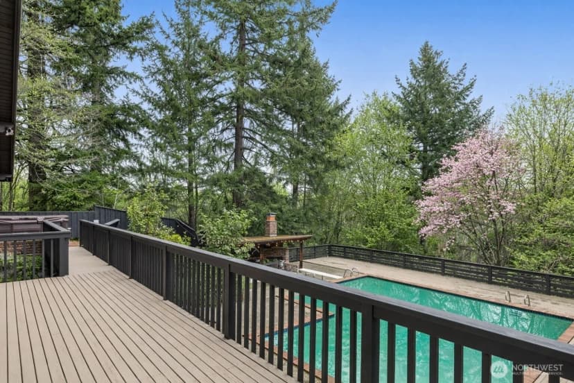 Property photo for 16521 Ne 1st Place, Bellevue photo 11